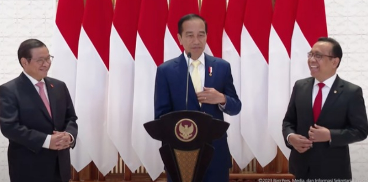 Dasi Kuning Presiden Jokowi Punyai Arti Penting untuk Golkar